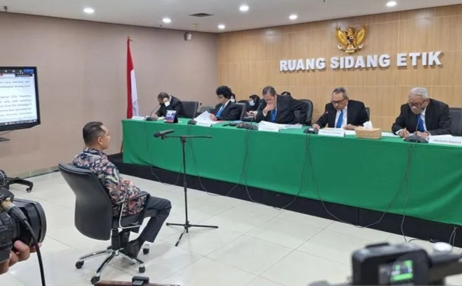 Komisioner KPK Nurul Ghufron dalam sidang etik Dewas KPK