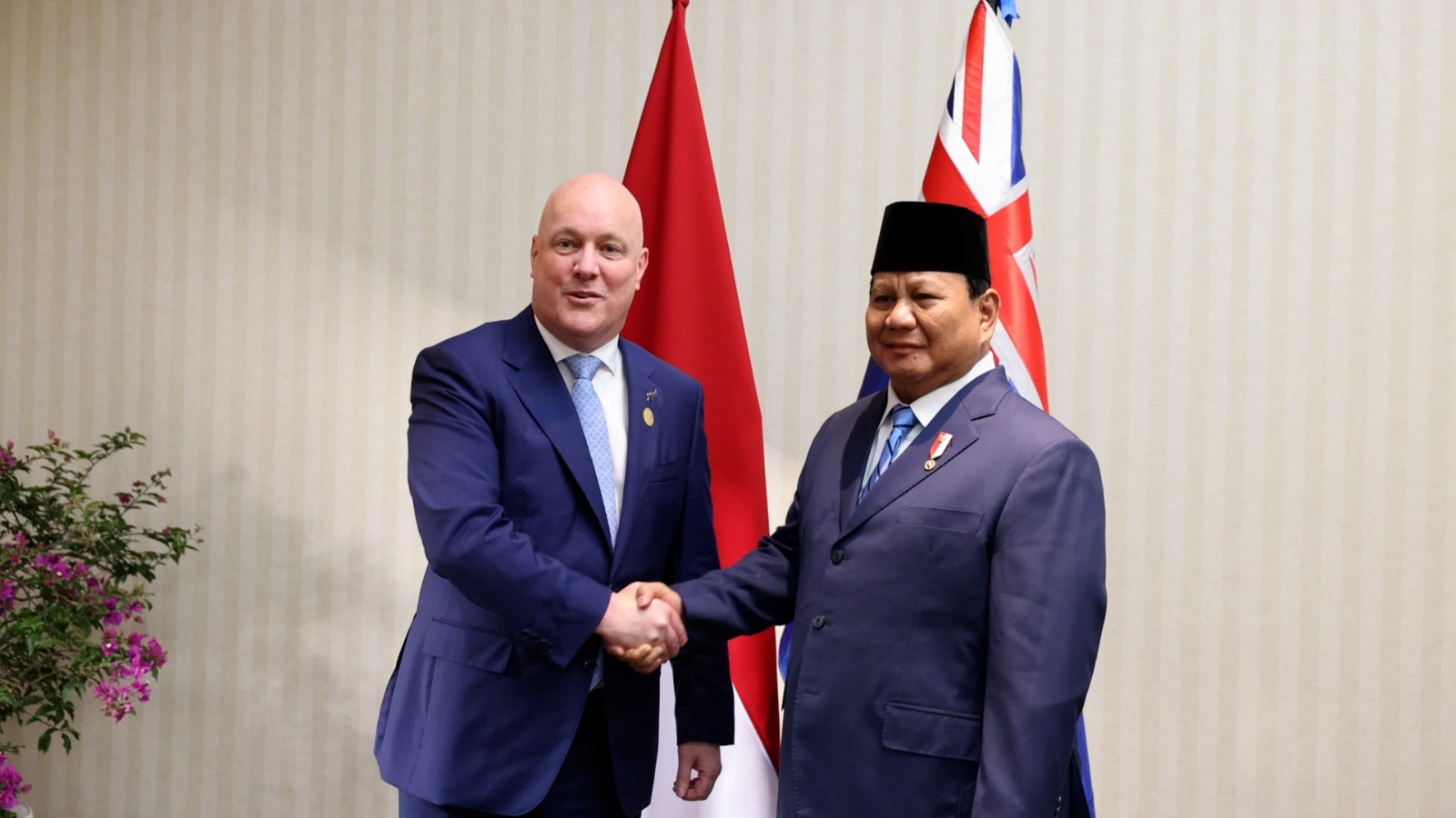 PM Selandia Baru Christopher Luxon bertemu Presiden RI Prabowo Subianto di Peru