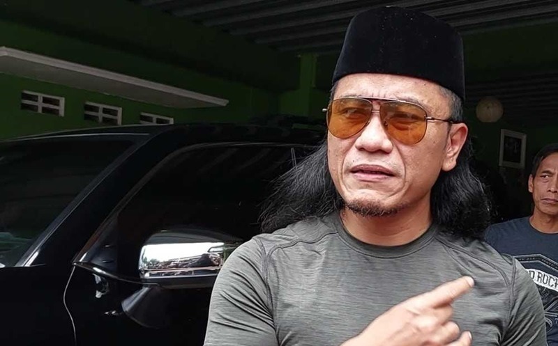 Utusan khusu Presiden, Gus Miftah banjir kecaman usai menghina pedagang es teh.