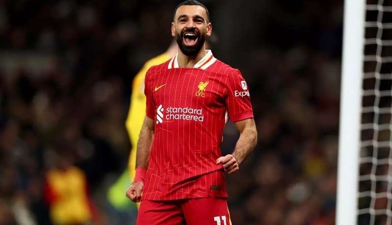 Penyerang Liverpool asal Mesir, Mohamed Salah kembali mengukir sejarah bagi klubnya. Foto: Mirror