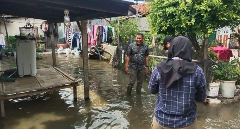 Penampakan banjir rob yang melanda wilayah Dadap, Kabupaten Tangerang.