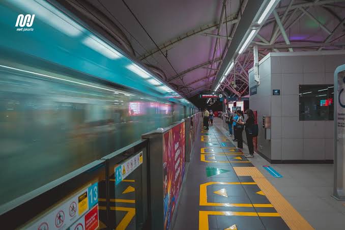 Sekaran bagi masyarakat yang naik MRT, bisa melakukan pembayaran pakai GoPay.