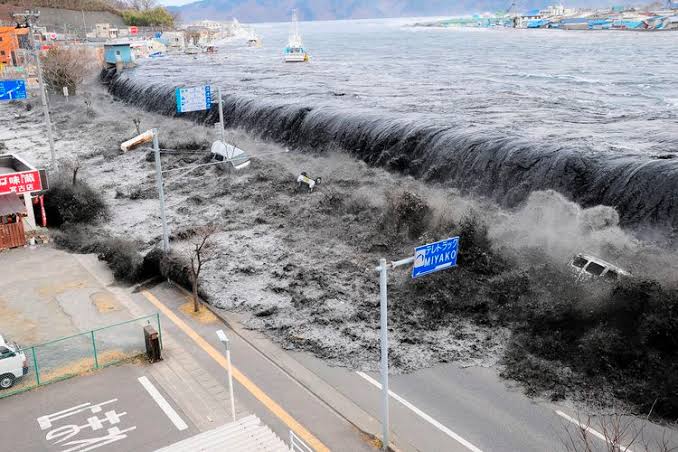 Jepang dihantam gempa bumi M 6,9 diikuti oleh Tsunami setinggi 20 cm.