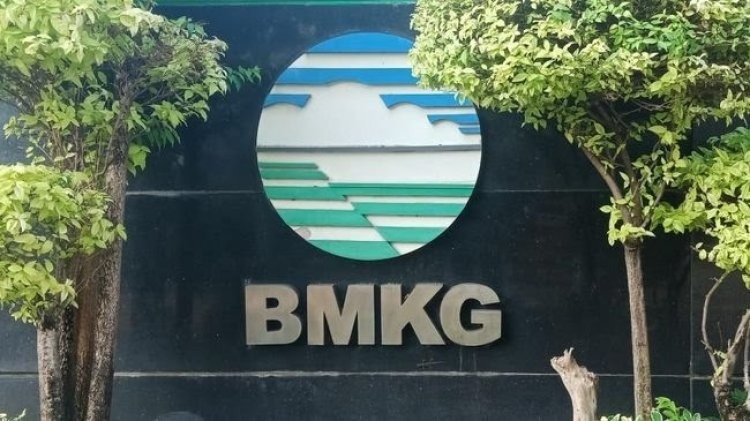 Kantor Komunikasi Kepresidenan buka suara jawab isu pemangkasan anggaran BMKG 50 persen.