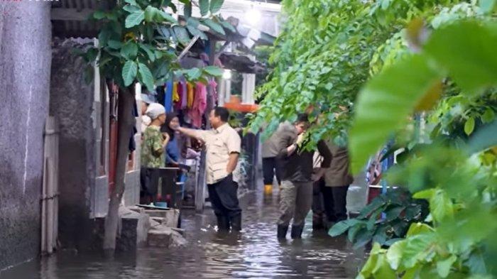 Presiden Prabowo saat dilokasi Banjir.