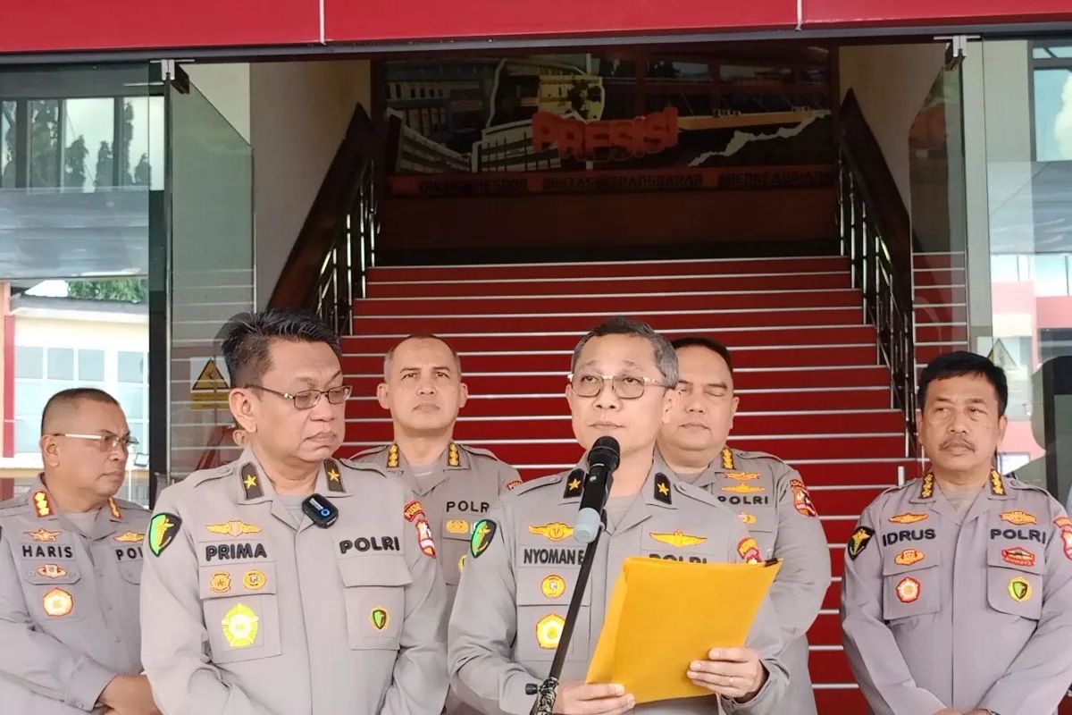 Karo Dokpol Pusdokkes Polri Brigjen. Pol. Nyoman Eddy di RS Bhayangkara Polri Kramatjati saat konferensi pers. Sumber foto: Antara