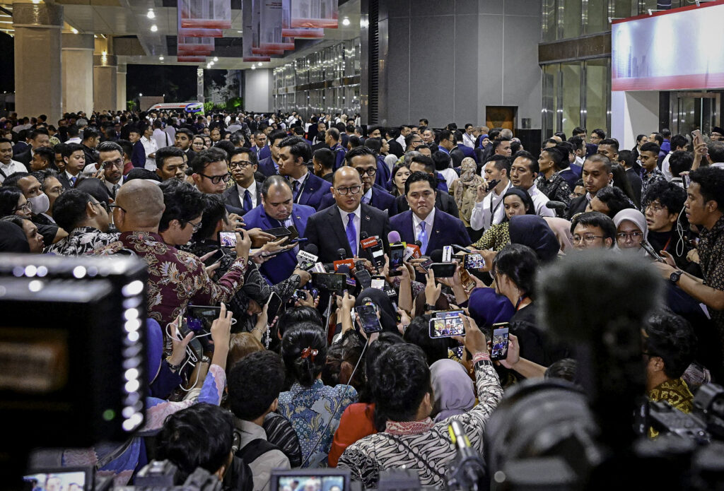Pemerintah Akan Ambil Langkah Tegas Terkait Tata Kelola Perusahaan Negara Saat acara Town Hall Danantara Indonesia 2025 di Jakarta Convention Center (JCC), Jakarta, pada Senin, 28 April 2025.