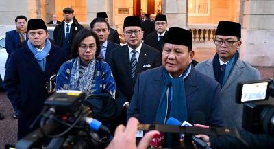 Presiden Prabowo Subianto memberikan keterangan kepada awak media, usai menghadiri CEO Roundtable Forum, London, pada Kamis 21 November 2024. (Foto: BPMI Setpres/Muchlis Jr)