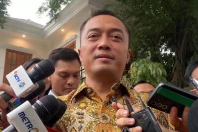 Menteri Sekertaris Negara (Mensesneg) Prasetyo Hadi menanggapi dengan percaya diri ancaman video aib pejabat negara yang dimiliki Sekjen PDIP Hasto