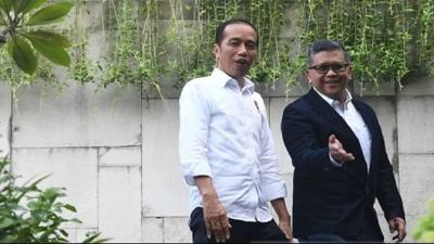 Presiden ketujuh RI Joko Widodo dan Sekjen PDI Perjuangan Hasto Kristiyanto. Foto: Antara