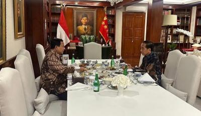 Presiden Republik Indonesia, Prabowo Subianto menjamu Joko Widodo. Foto: Ig @prabowo