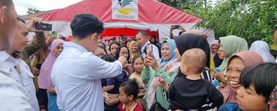 Wakil Presiden RI, Gibran Rakabuming Raka meninjau Kampung Cihonje Sukabumi, terdampak bencana pada Jumat (6/12/20240.