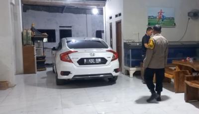 Bareskrim Polri melakukan penggeledahan di kantor dan rumah Kepala Desa atau Kades Kohod, Arsin terkait dengan pagar laut Tangerang. Foto: Net