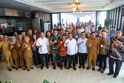 Gubernur Banten Andra Soni menyerap aspirasi dari para pelaku usaha industri di Kabupaten Tangerang. Foto: ProvBanten